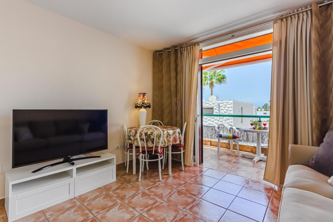 Apartment Apart America - 150 Meters From The Beach, Free Wi-Fi Arona  Ngoại thất bức ảnh